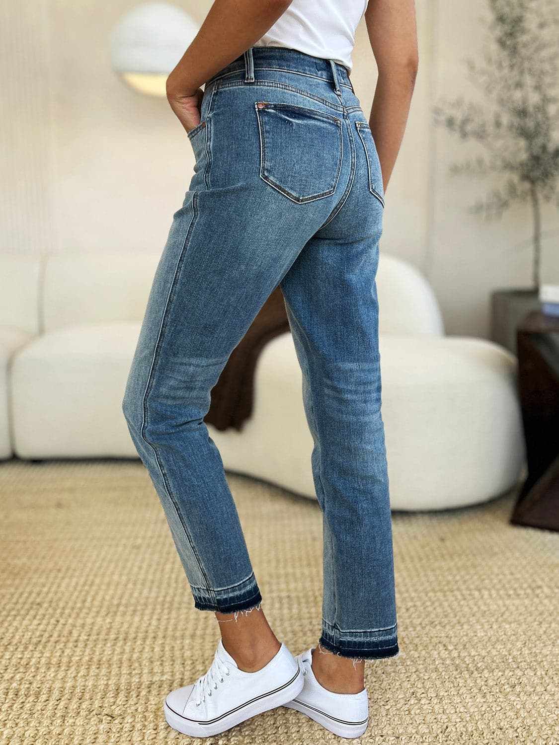 Judy Blue magic release hem jeans