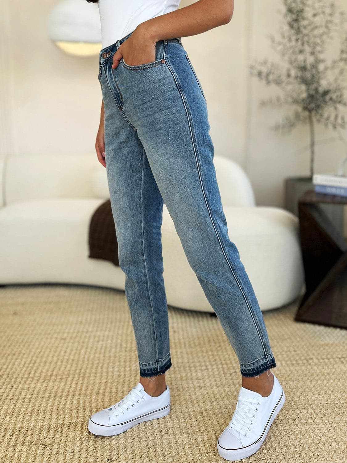 Judy Blue magic release hem jeans