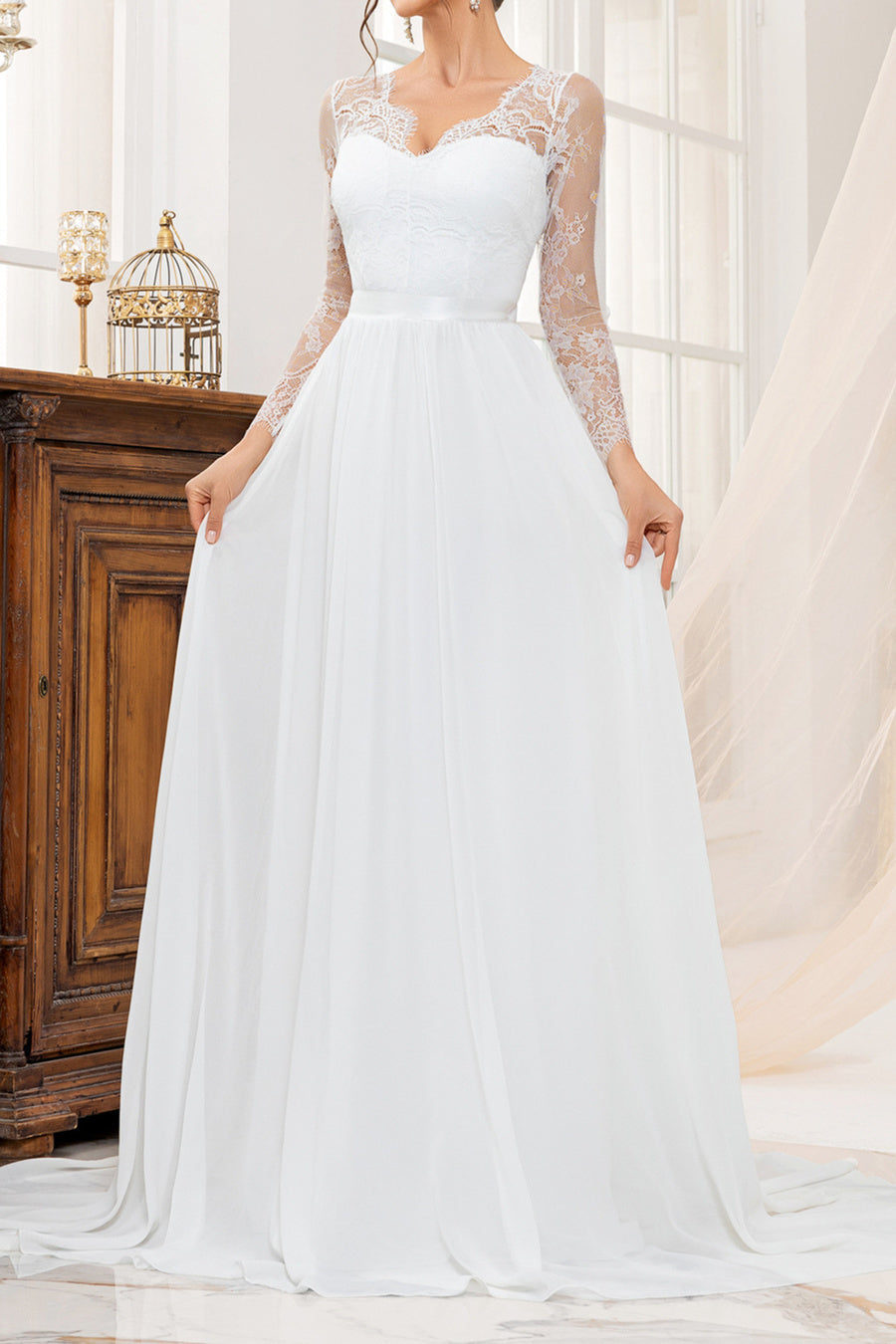 Elegant non-stretch lace long-sleeved maxi evening dress with padded