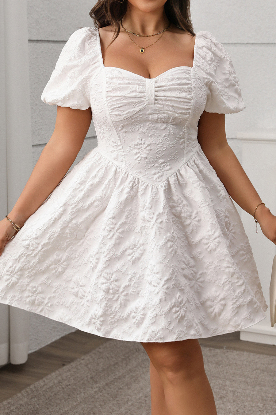 Casual plus size non-stretch flowers jacquard pleated short sleeve mini dress
