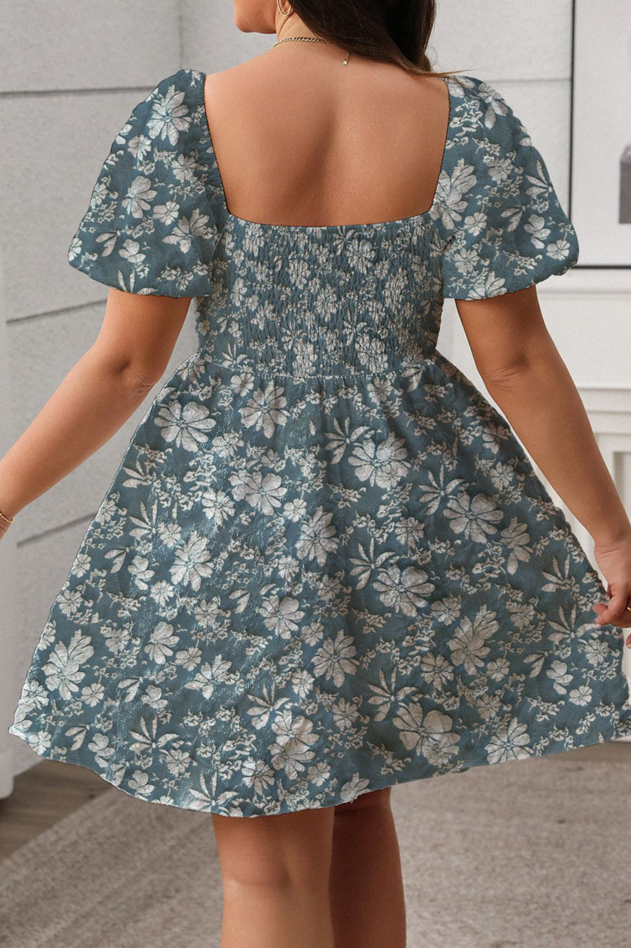 Casual plus size non-stretch flowers jacquard pleated short sleeve mini dress
