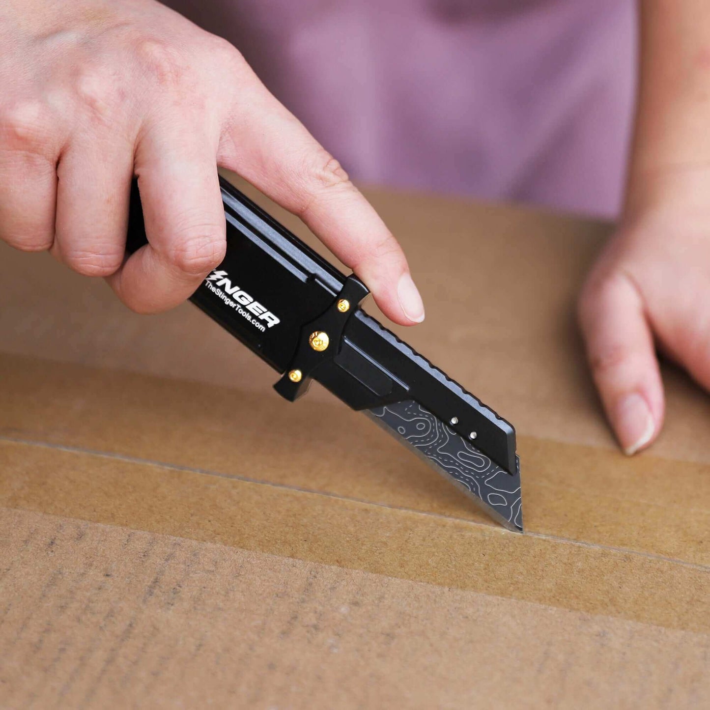 Stinger Buster Blade with P01 Serrated Utility Blade
