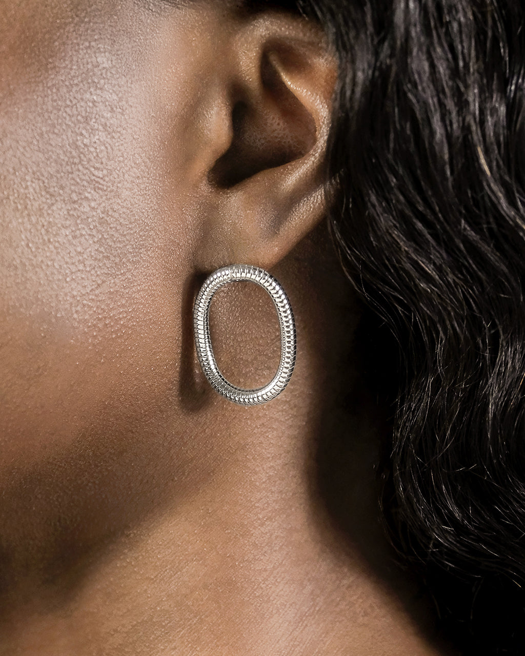 Sterling Silver Indigo Snake Chain Circle Studs