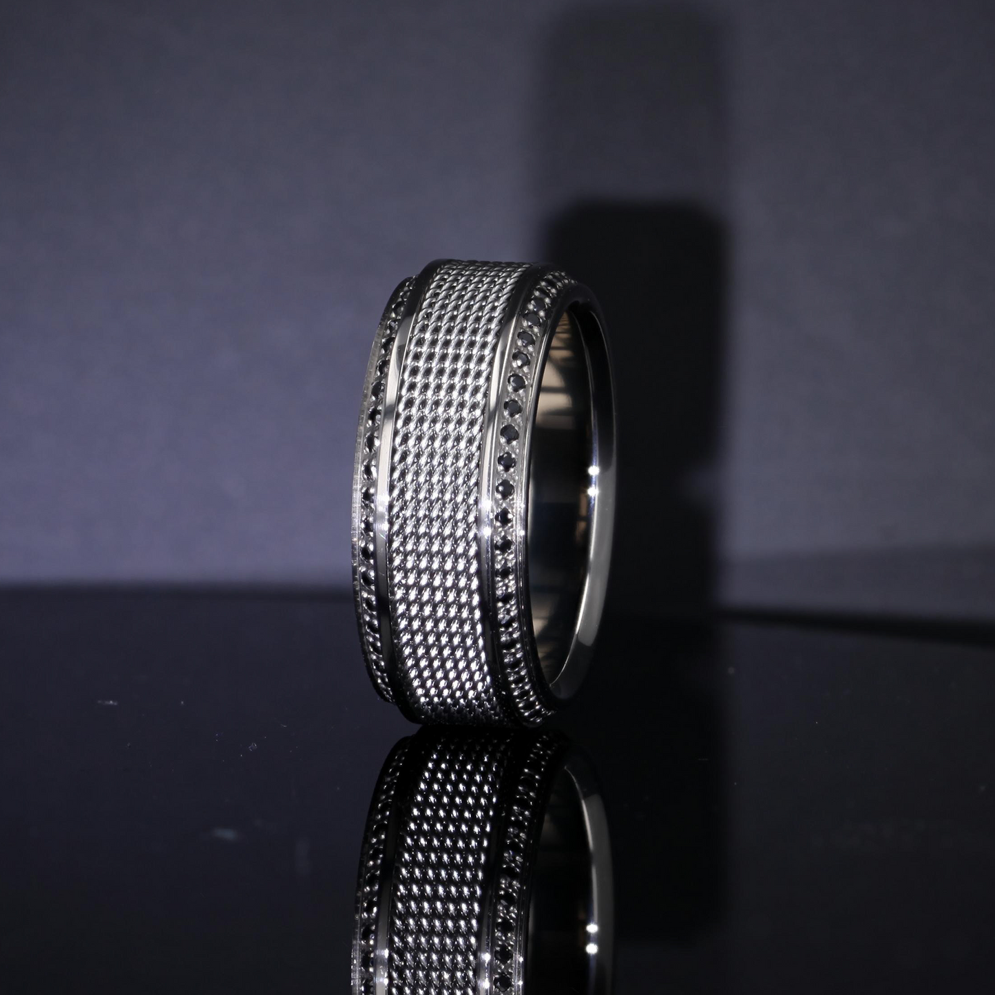 GAUNTLET Steel Chain Titanium Wedding Ring Polished Beveled Edges Set with Round Black Diamonds - 10mm