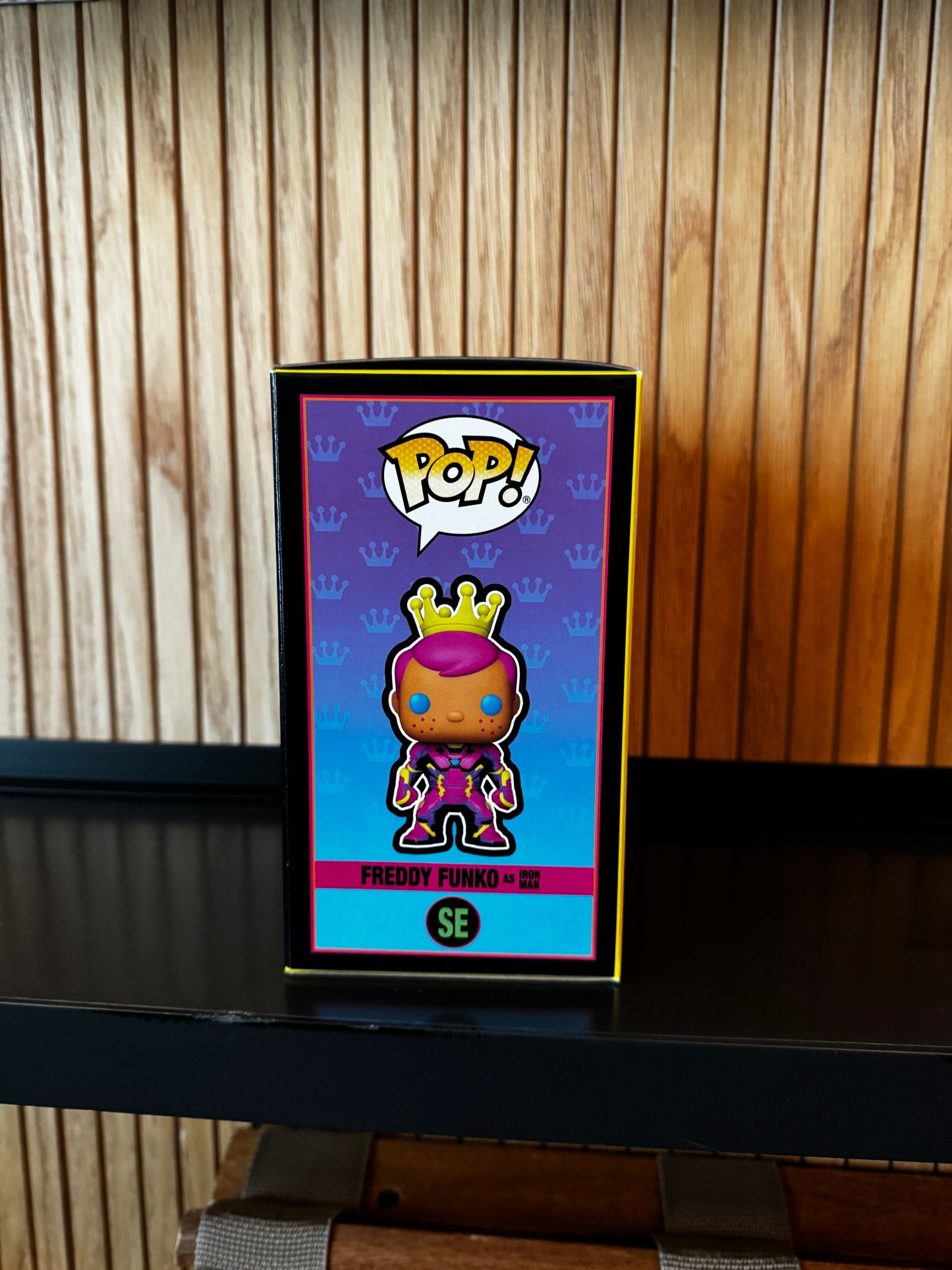Funko Fundays Experience 2025: Pop! Originals MARVEL Freddy Funko as Iron Man (Blacklight) LE500