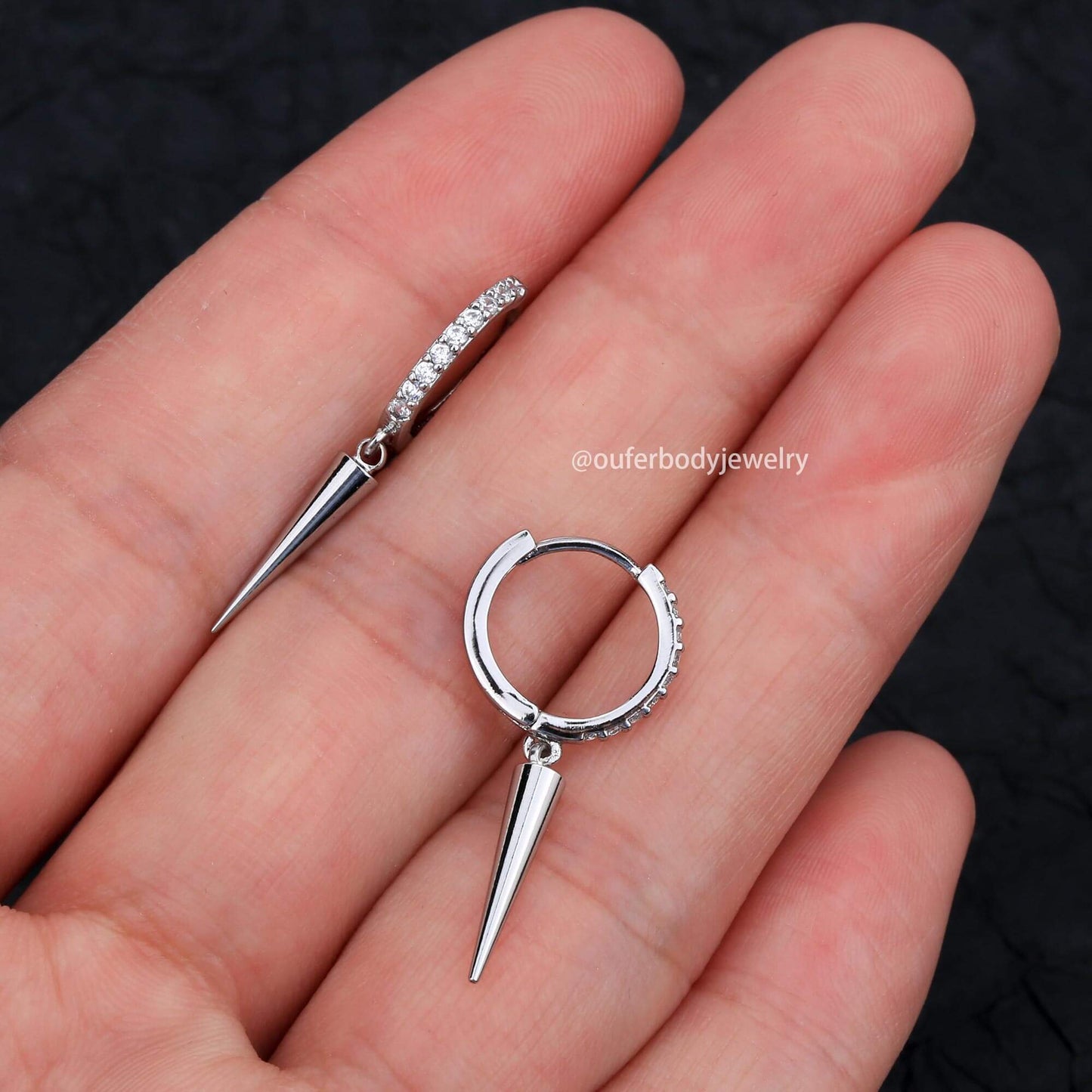 2PCS Sleek Cone Dangle Drop Earrings