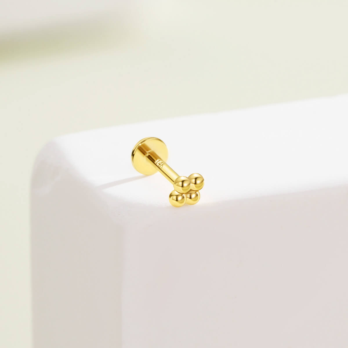 14K Gold Beans Top Threadless Cartilage Stud
