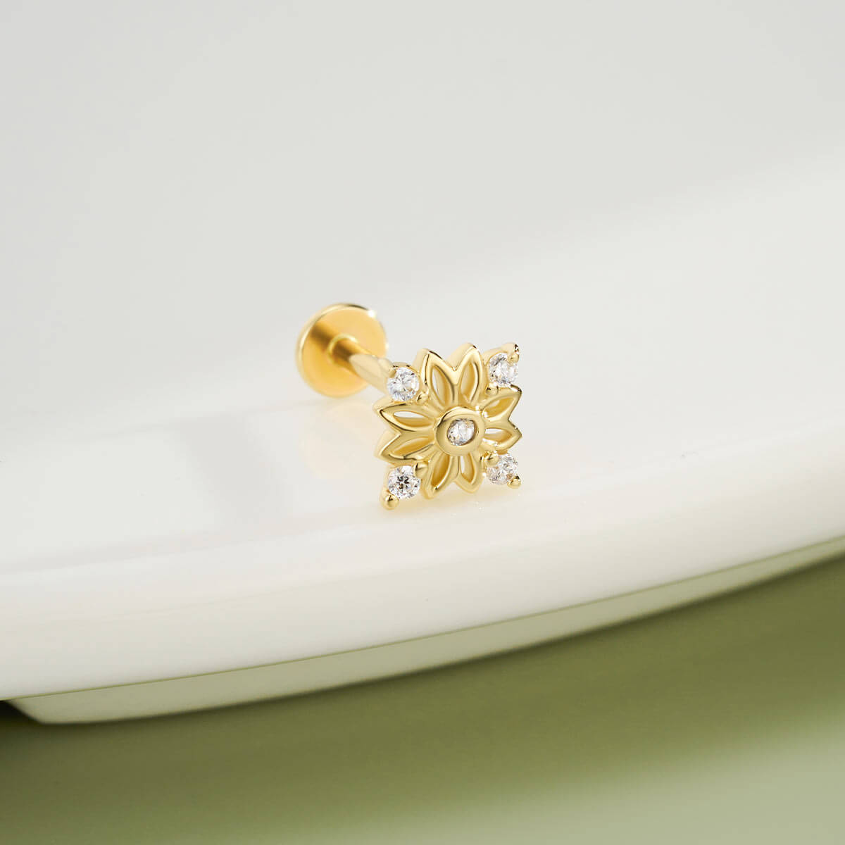 14K Gold Symmetric CZ Flower Threadless Cartilage Stud