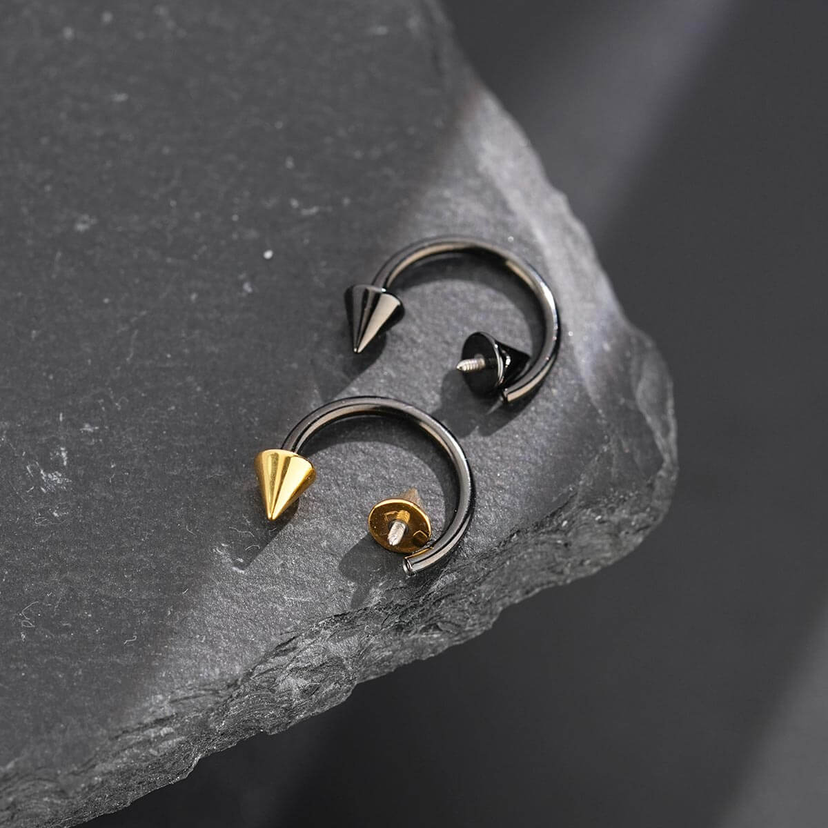 2PCS Internally Threaded Titanium GoldBlack Spike CBR Septum Ring Set
