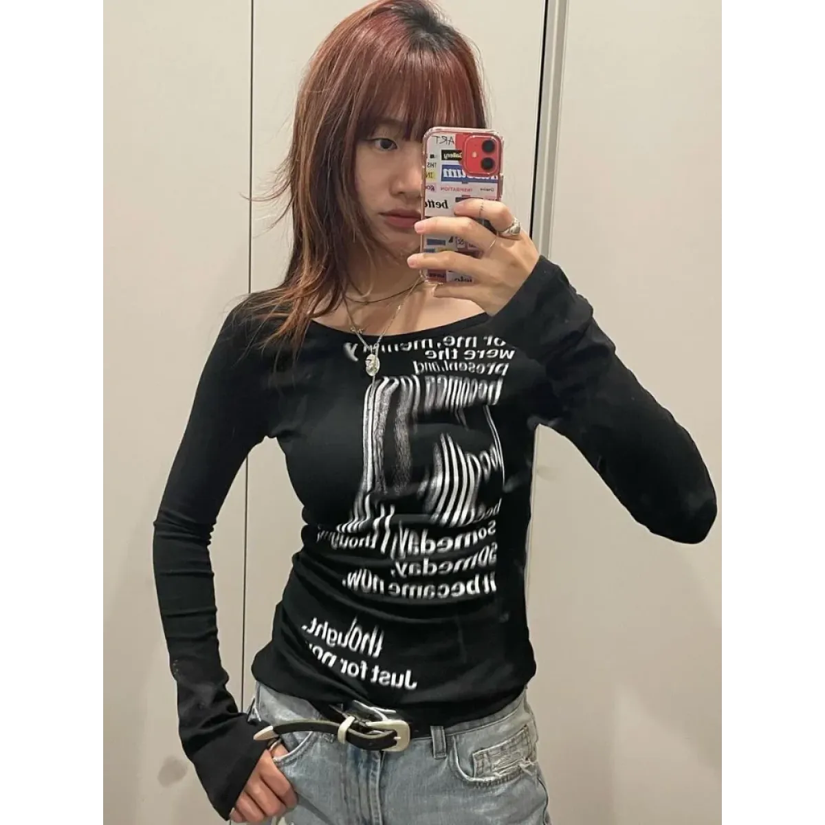 Graffiti Letter Print Crop Top: Y2K Aesthetic
