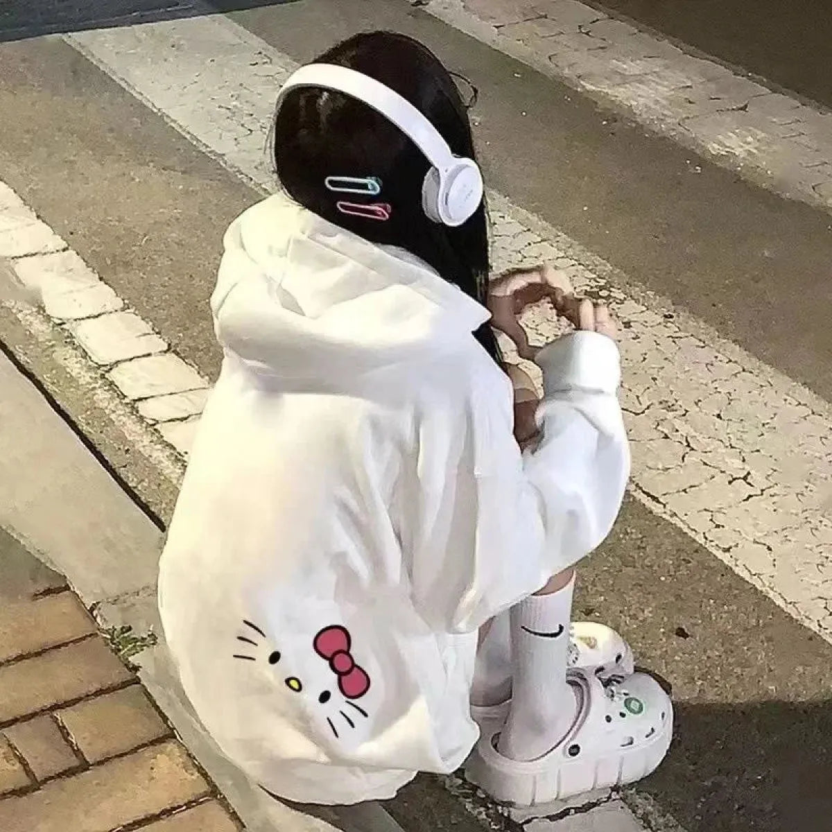 Hello Kitty Y2K Hoodie – Cute Sanrio Print Harajuku Streetwear