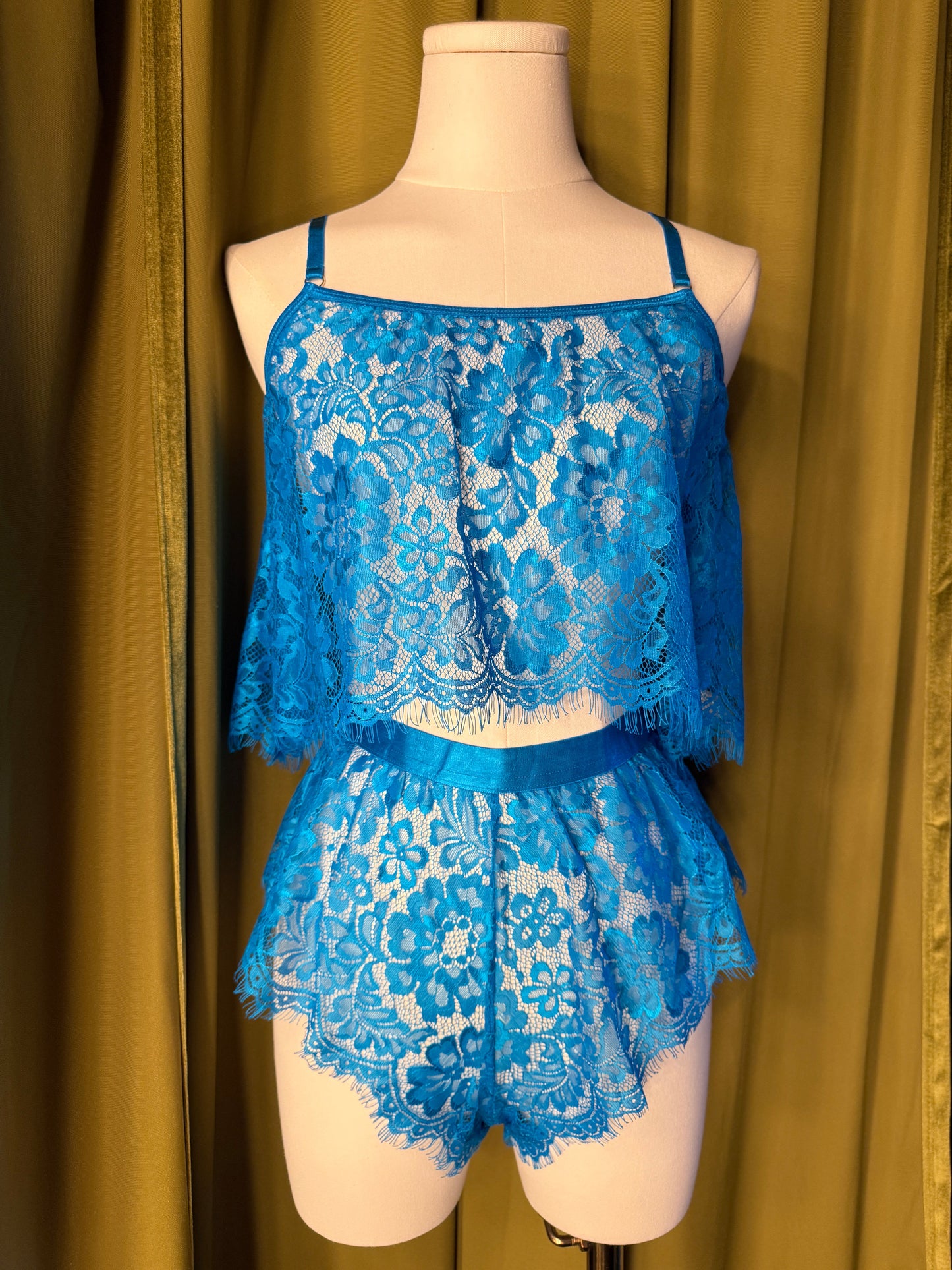 KILO BRAVA THE LACE COLLECTION - CROP CAMI