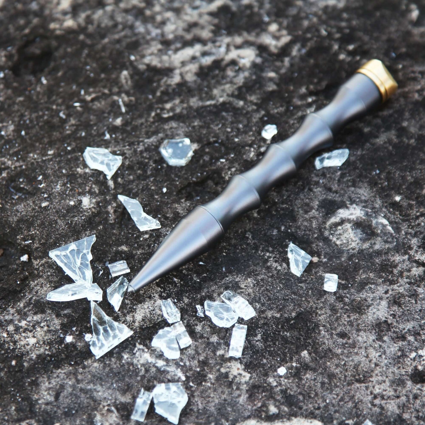 3 in 1 Rattle Pen with Steel Head Glass Breaker