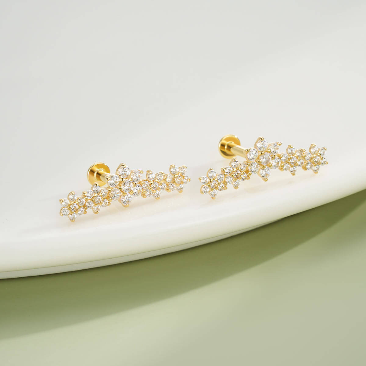 14K Solid Gold Flowers Cluster CZ Internally Threaded Cartilage Stud