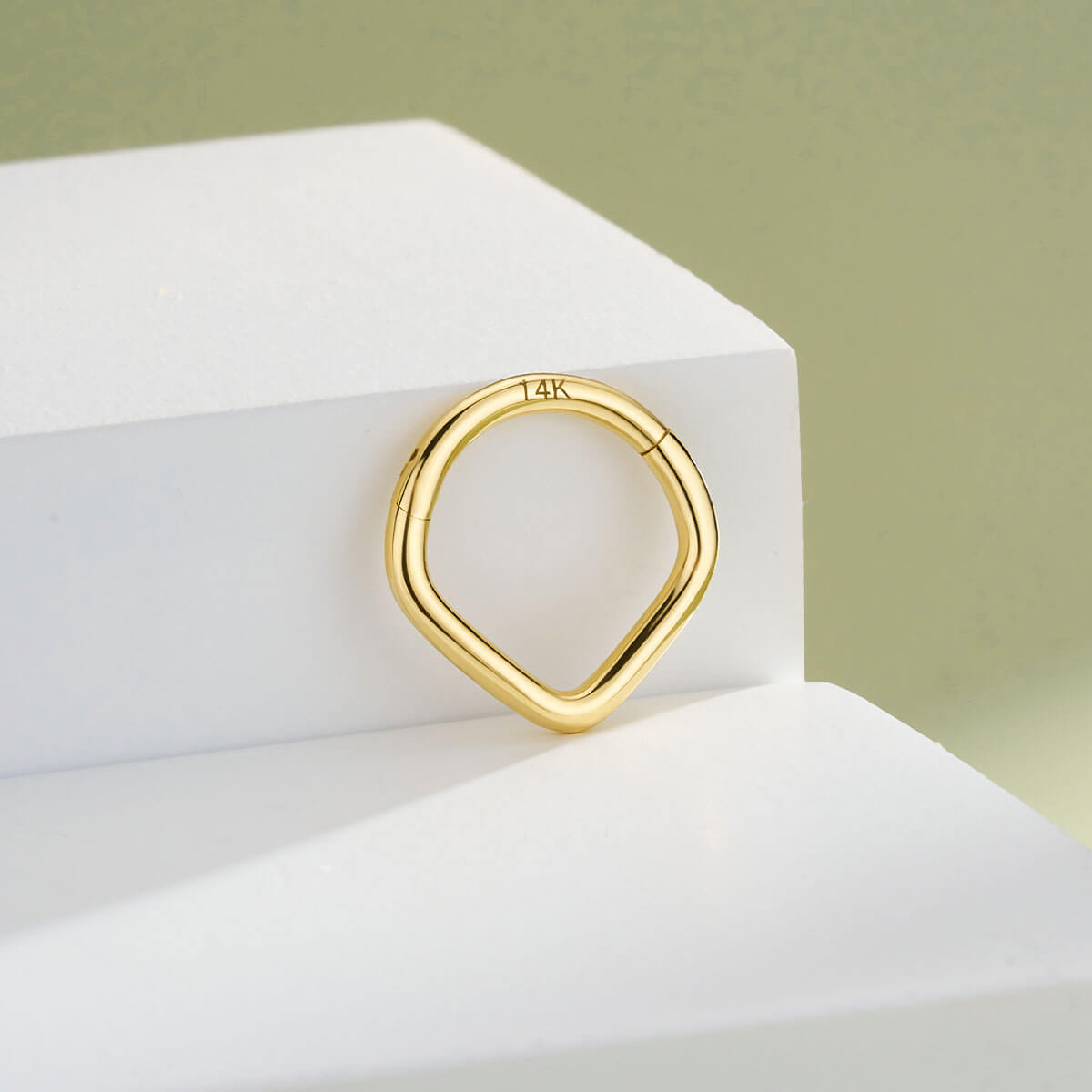 14K Gold V-Shape Segment Septum Ring