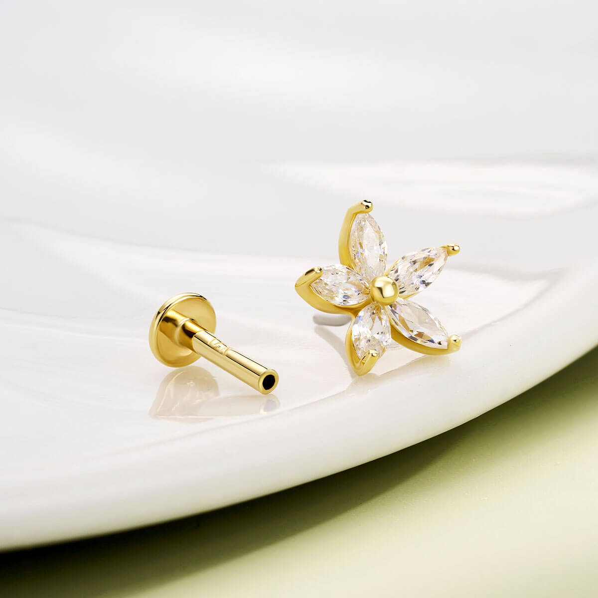 14K Gold CZ Flower Threadless Nose Stud