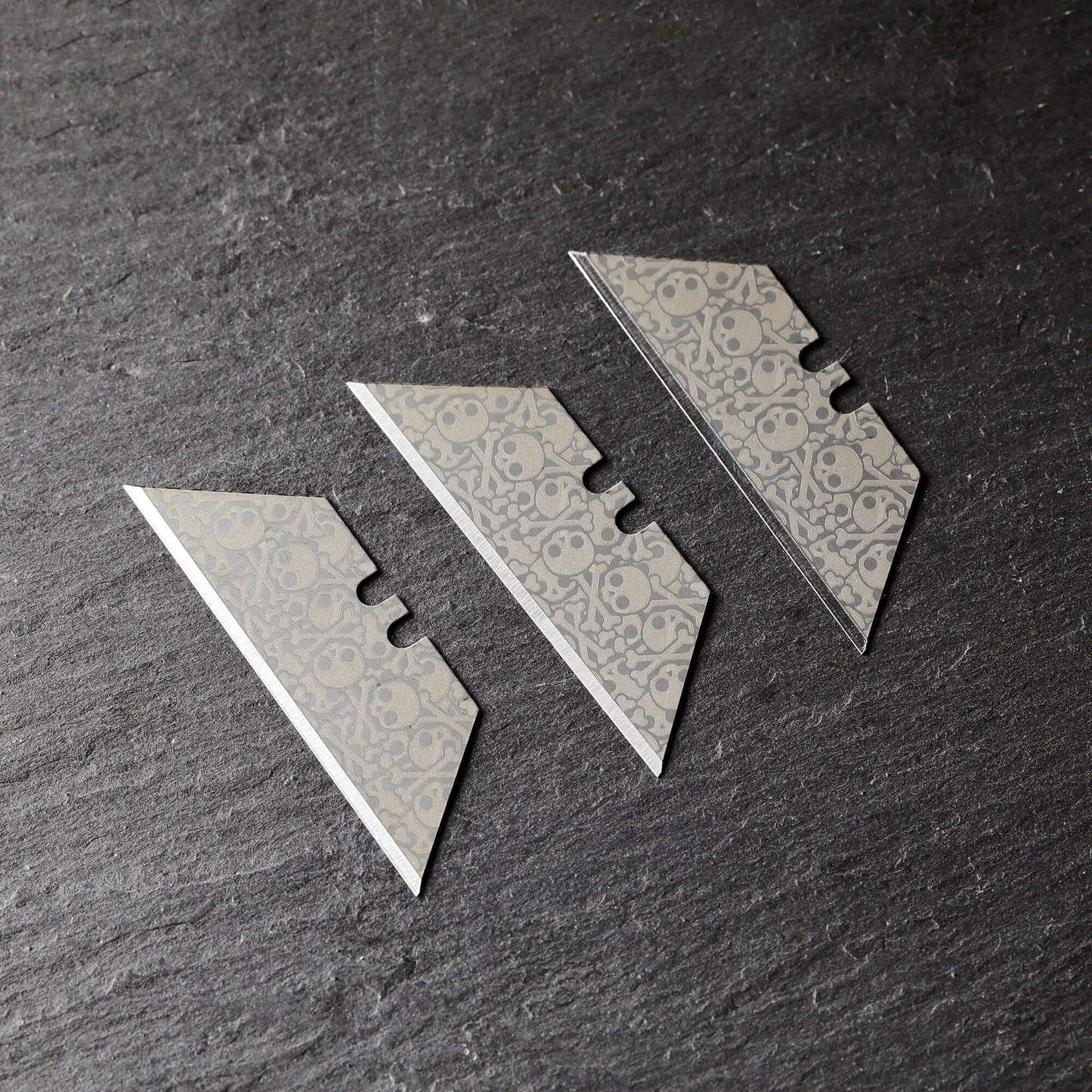 Stinger Laser Engraved Utility Razor Blades, Utility Knife Blades Replacement - Stinger SKULL (Trapezoid 3 pcs - Silver)