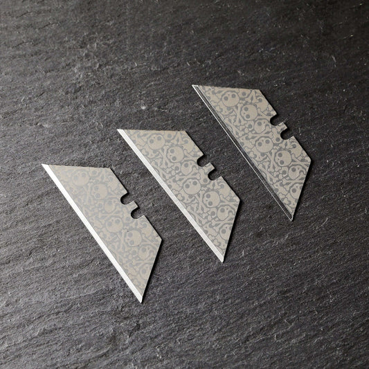 Stinger Laser Engraved Utility Razor Blades, Utility Knife Blades Replacement - Stinger SKULL (Trapezoid 3 pcs - Silver)