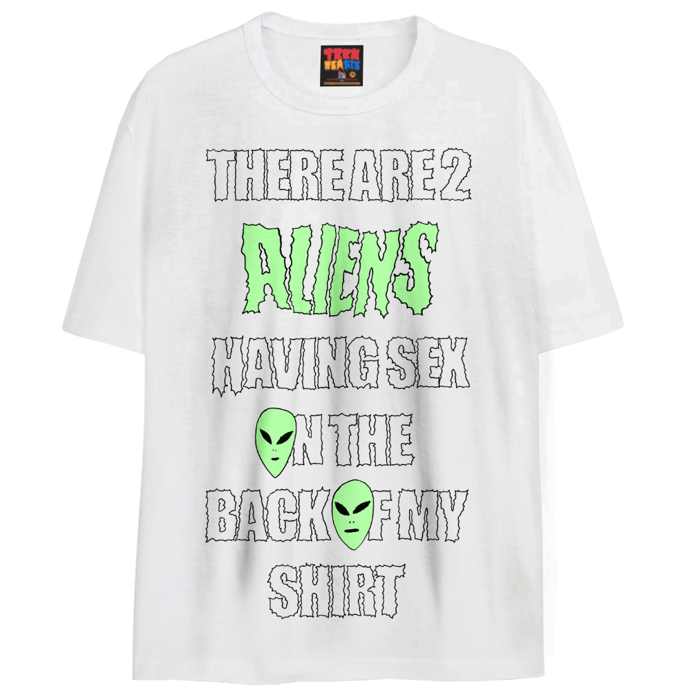 ALIENS DOING IT
