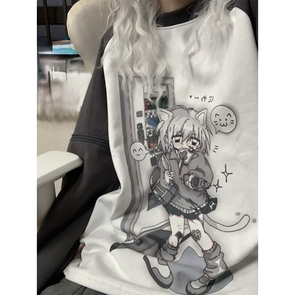Dreamy Detachable Sleeve Tee – Kawaii Cat & Anime Harajuku Style Top