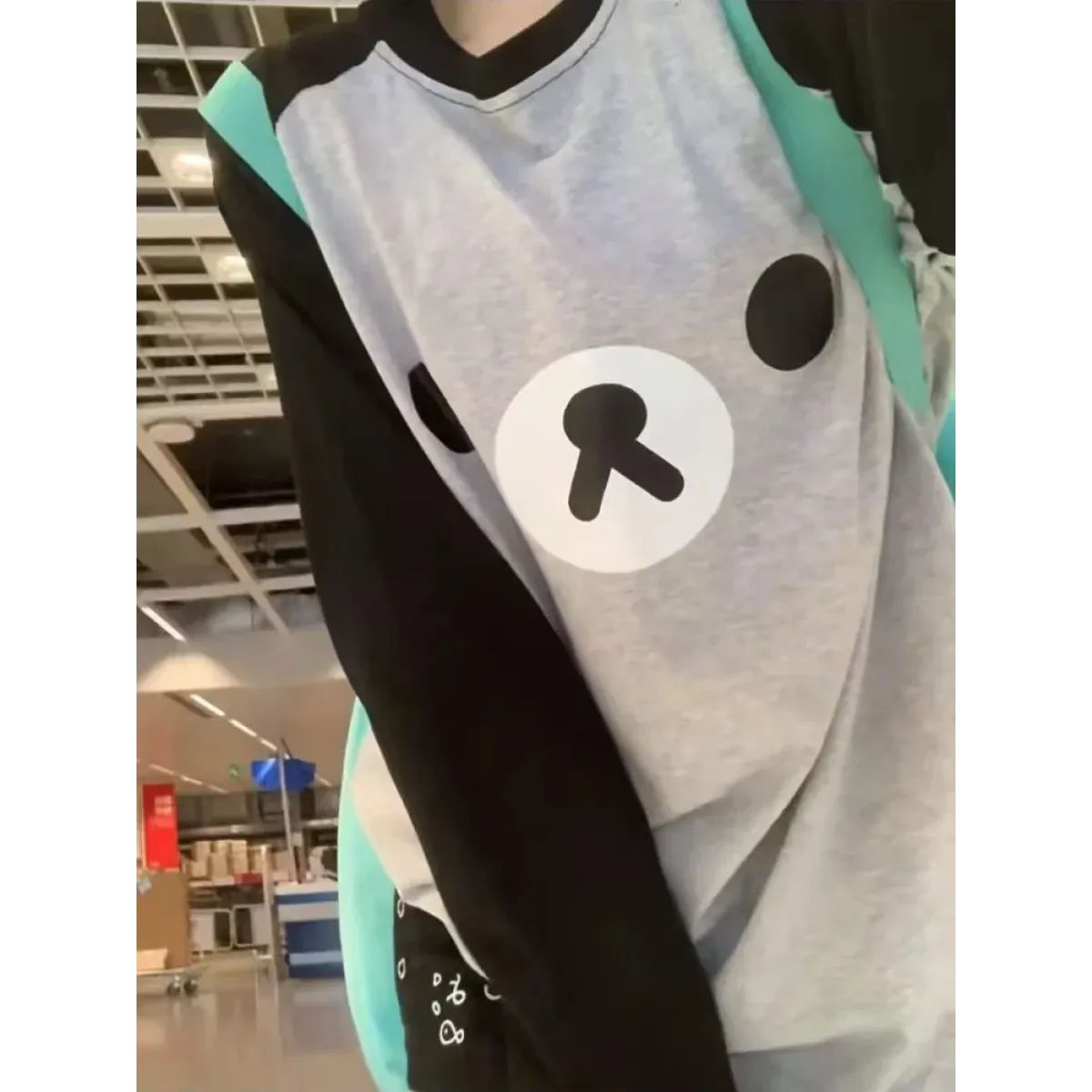 Gray Kawaii Bear Oversized T-Shirt – Harajuku Long Sleeve Top Y2K Style