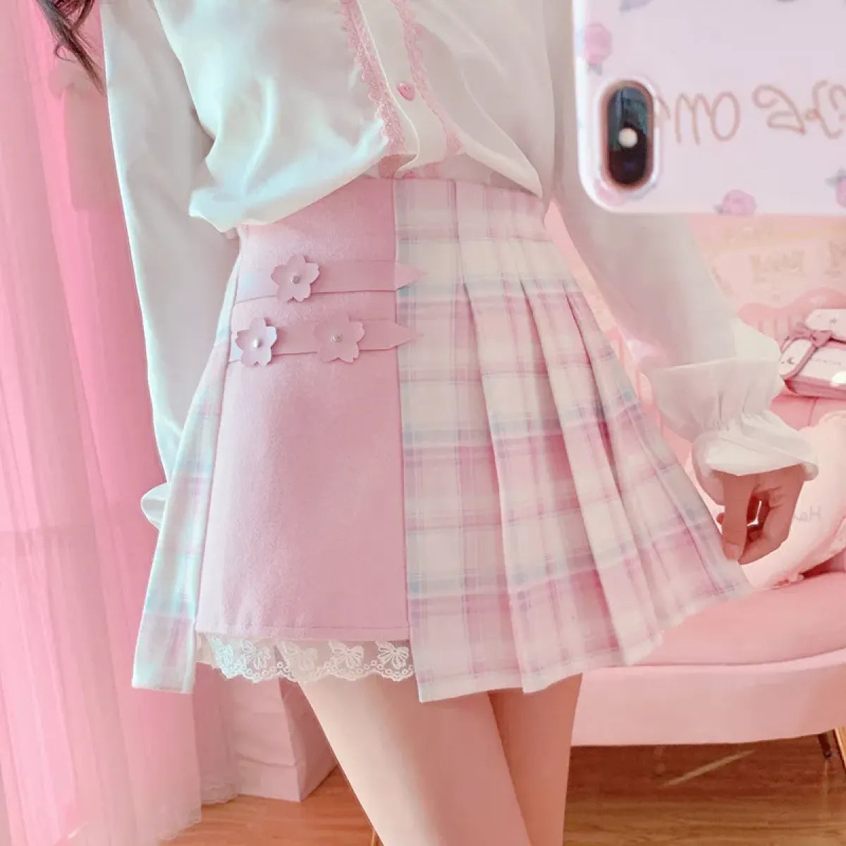 Kawaii Winter Wonderland: High-Waist Plaid Mini Skirt