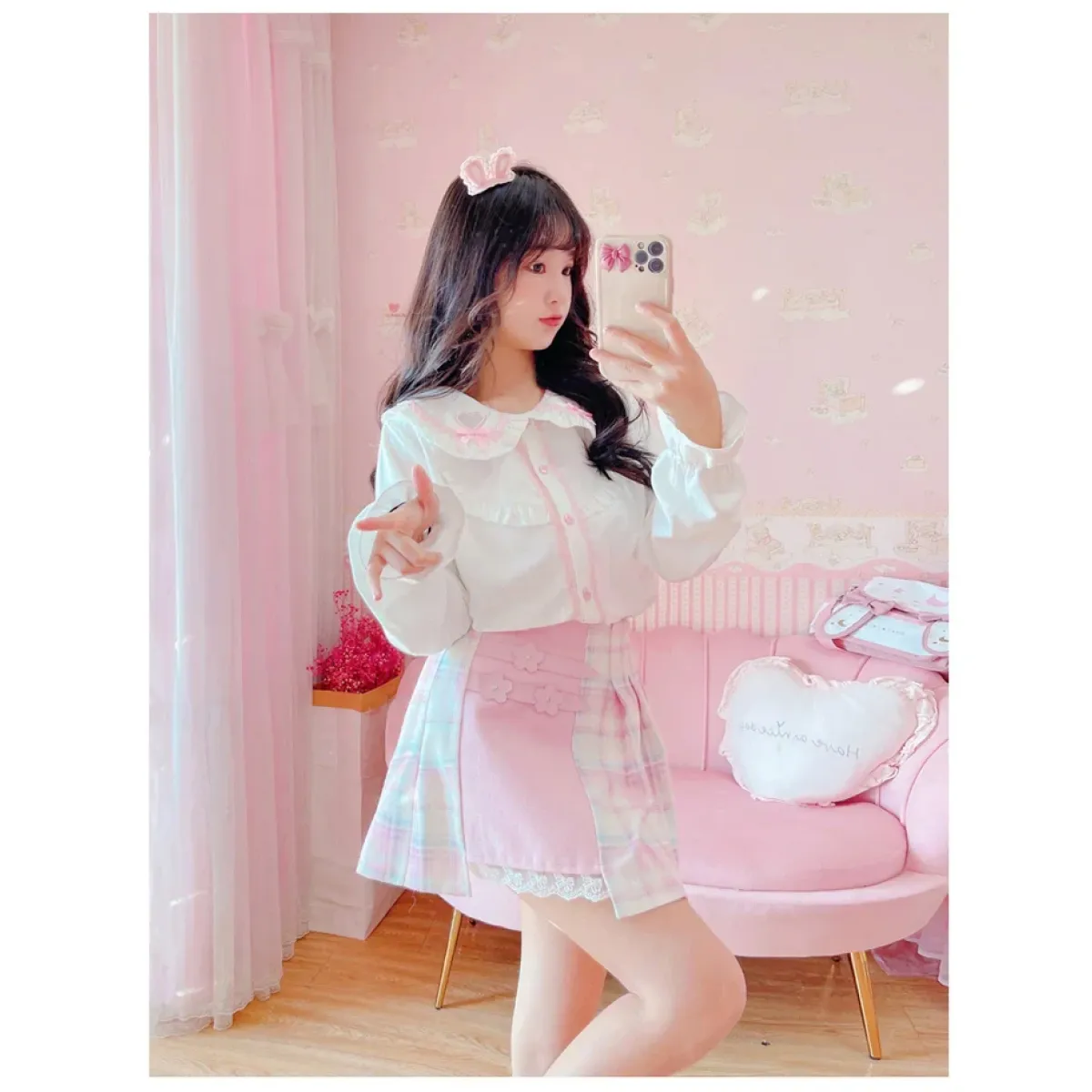 Kawaii Winter Wonderland: High-Waist Plaid Mini Skirt