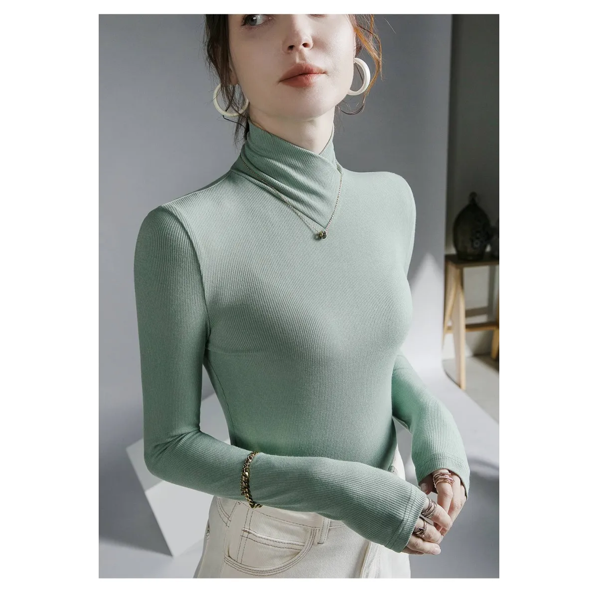 Long-Sleeved Fleece Pullover