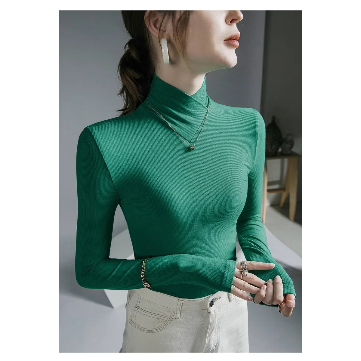 Long-Sleeved Fleece Pullover