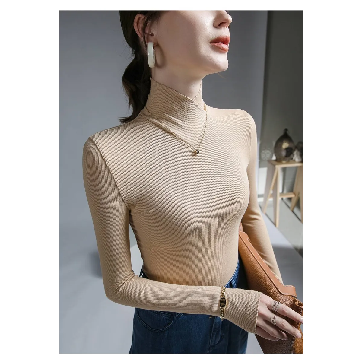 Long-Sleeved Fleece Pullover