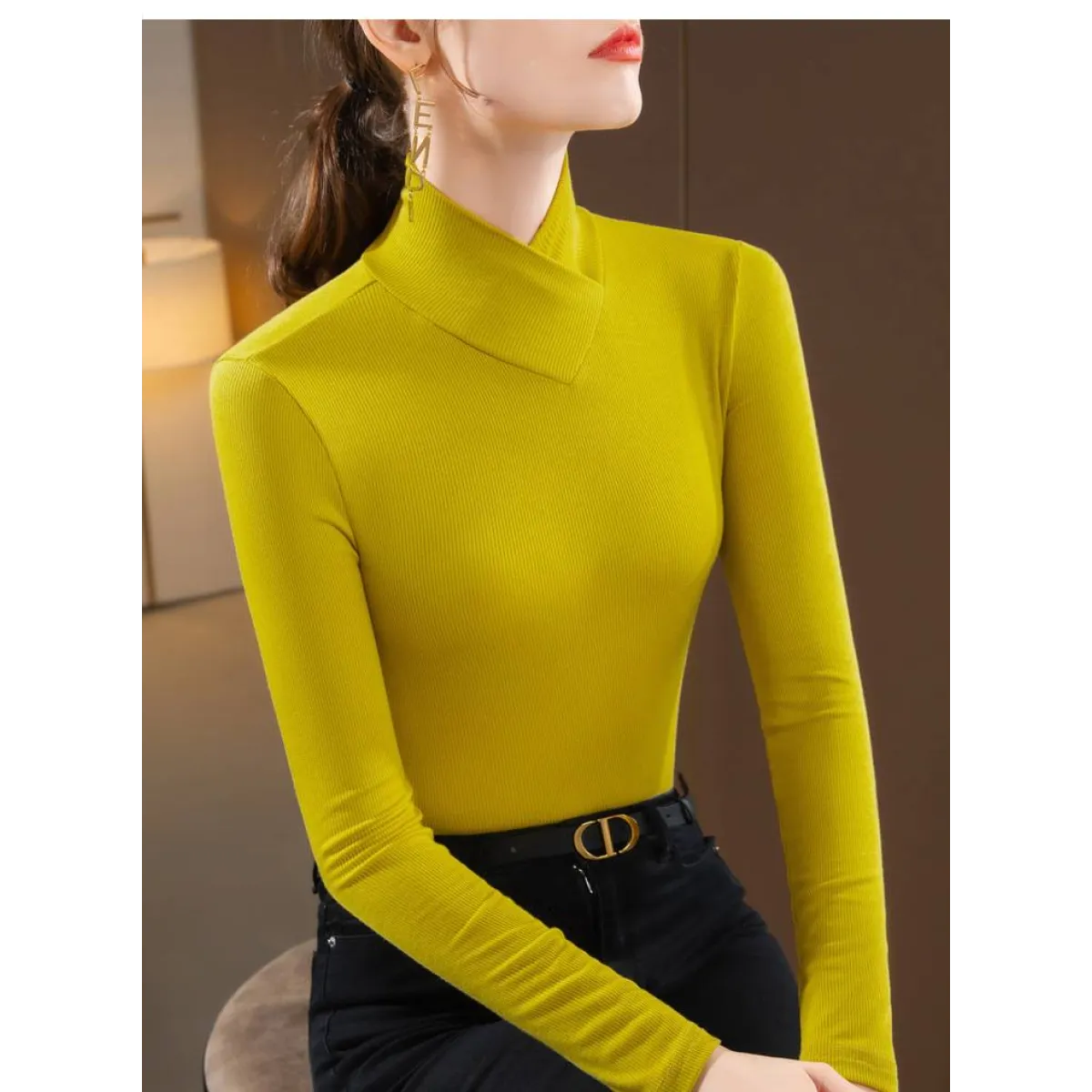 Long-Sleeved Fleece Pullover