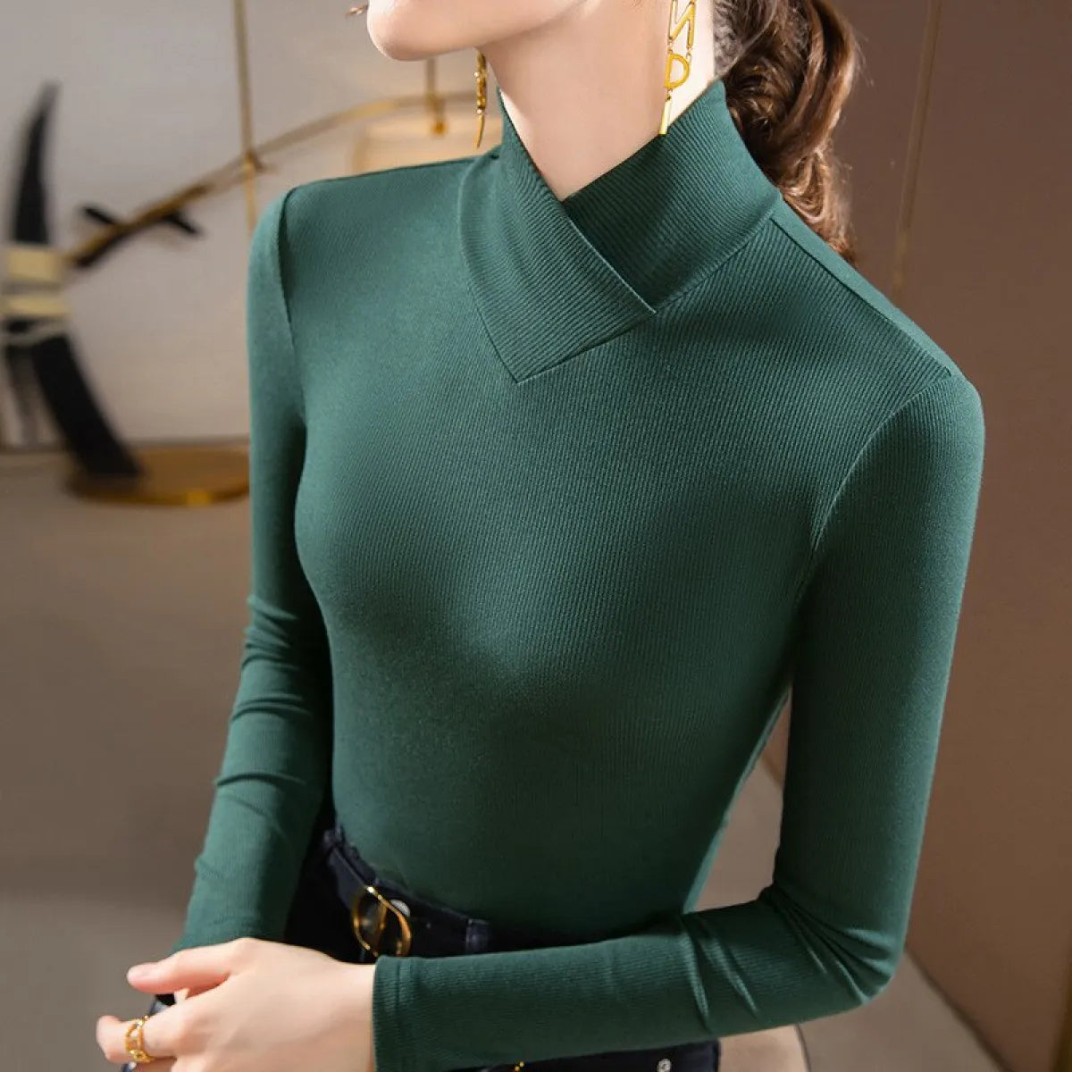 Long-Sleeved Fleece Pullover