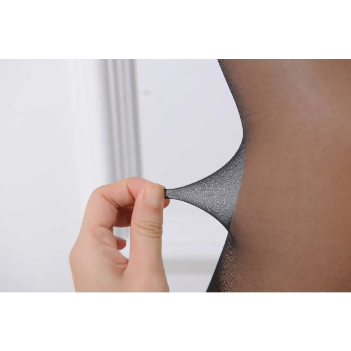 Peacock Patterned Lace Stockings