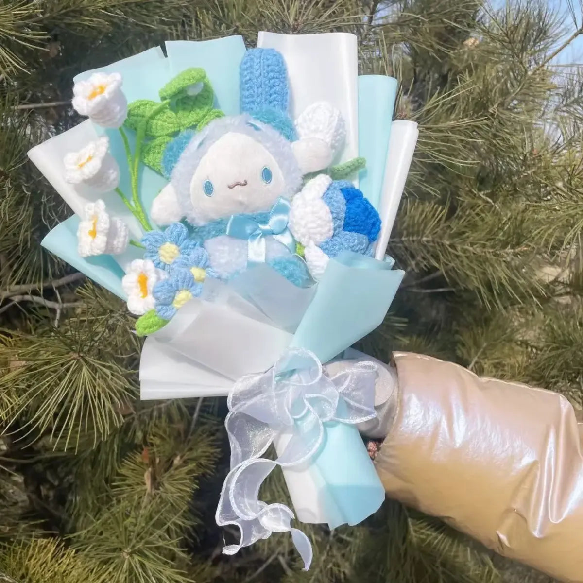 Sanrio Plush Flower Bouquet – Valentine & Graduation Gift