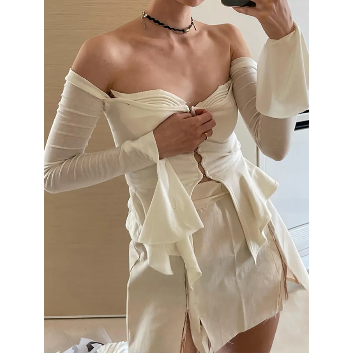 Off Shoulder Long Sleeve T-shirts